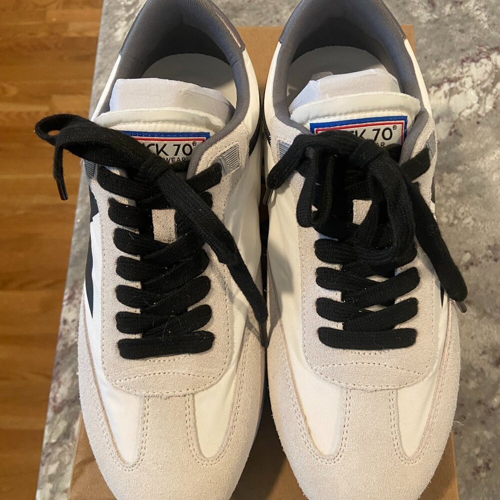 New BACK 70 Neon Black Sneakers